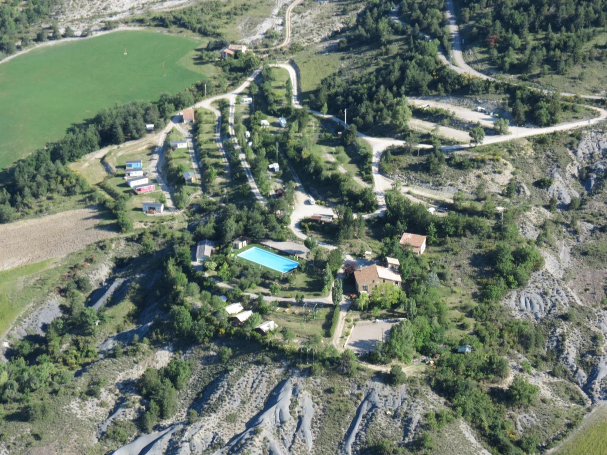 Camping Les Hauts De Rosans Eksteriør billede